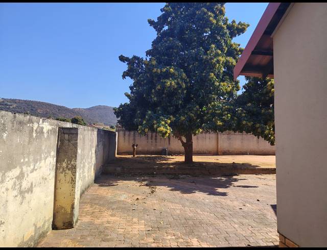 3 BEDROOM HOUSE FOR SALE IN TLHABANE WEST